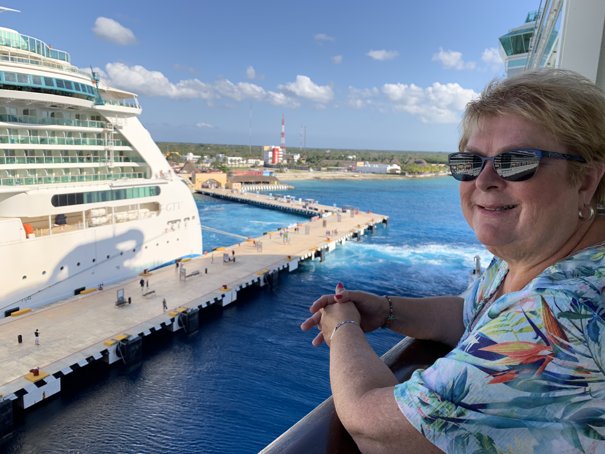 E4237BA0-FAD1-486A-9B2D-4CF4049ABAC7