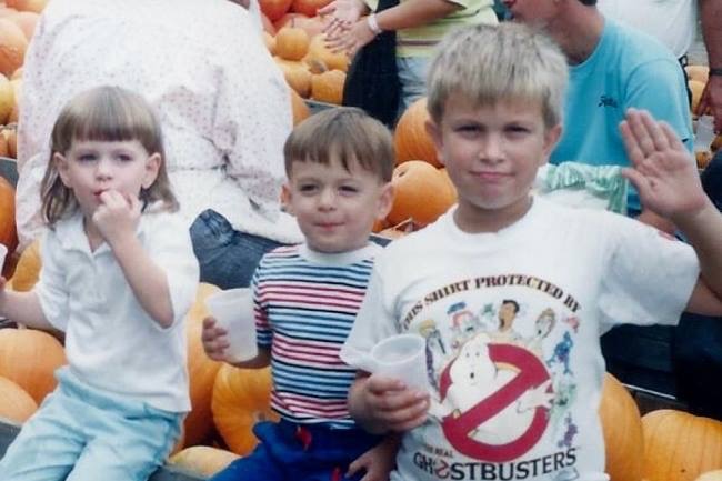 57C25F7D-5C6F-4C4B-8C25-D34BC0DC962F